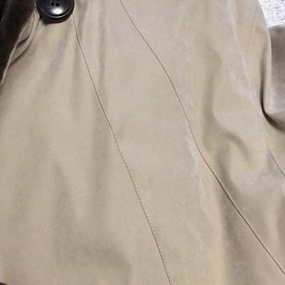 Reversibile coat with beige and brown faux fur - Picture 13 of 15